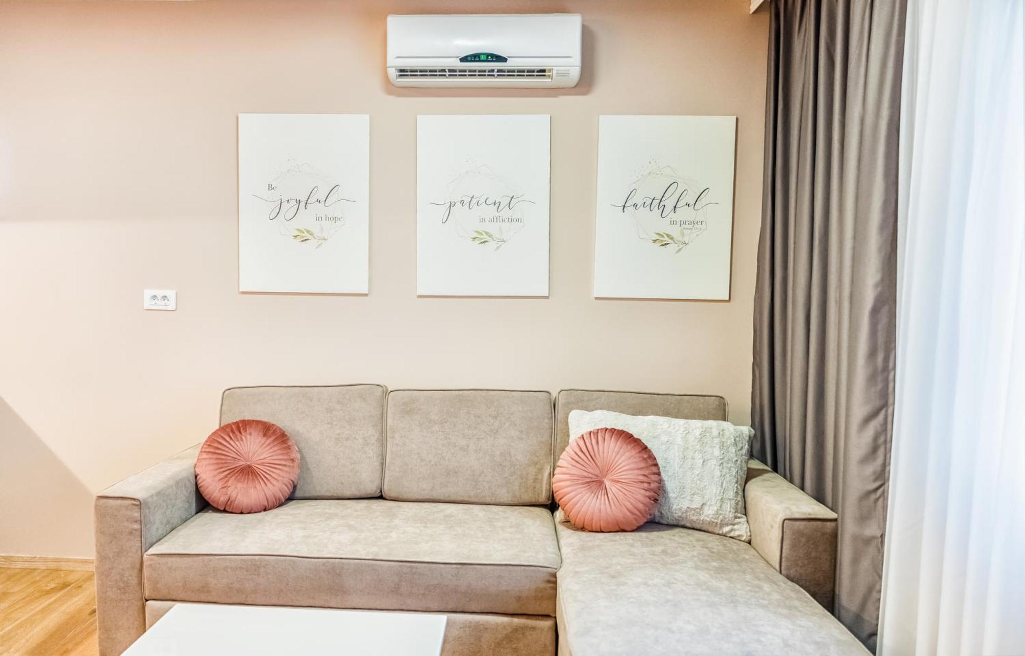 Apparition Hill Apartments เมจูโกเรีย ภายนอก รูปภาพ